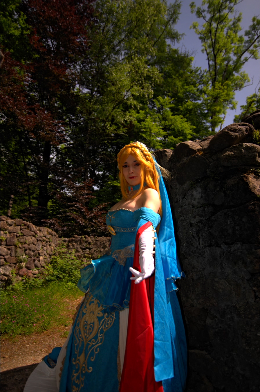 Zelda_by_Moniii_ii23-002